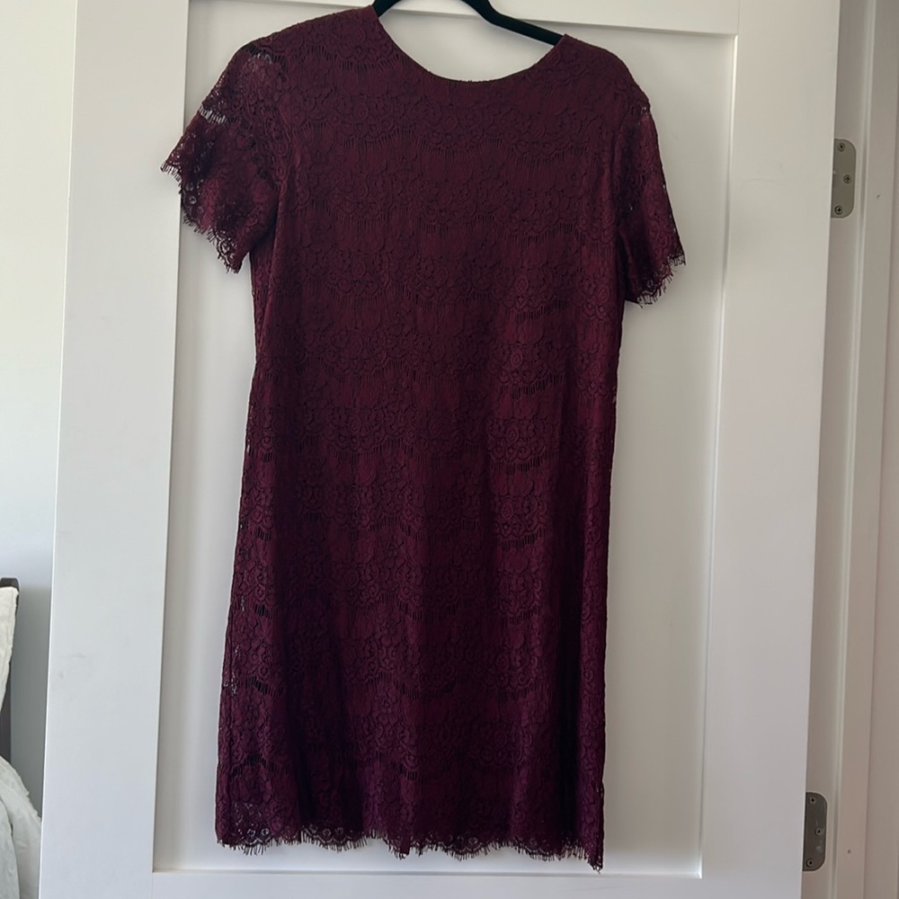 Lulu’s lace dress size medium maroon color